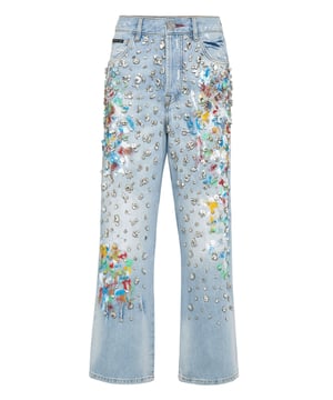Verfraaid  Als je origineel wilt zijn, raden we je deze stone washed denim 5 pocketbroek met geplaatste slijtage en kostbare details aan. Ontdek meer.                                                                Distressed stone washed denim   Gemonteerde stras   Handgeschilderde kwasten van kleur   Enkele metalen juwelenknoop   Pasvorm: High Rise