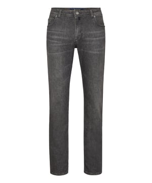 Add something casual and original to your outfit. We suggest these denim 5 pocket pants. Find out more.                                                                Stretch denim   Used wash   Single metal button   Patch sewn on watch pocket   Embroidery on rear pockets   Zip fly   Insignia-shaped rivets   Fit: Super Straight