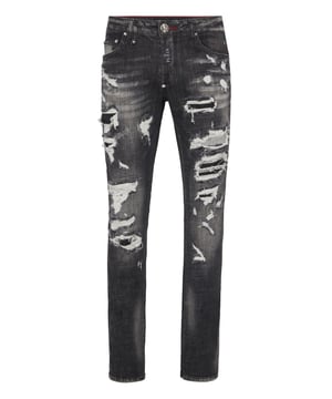 For your outfit we recommend these denim jeans with precious elements.                                                               Wear-and-tear and ripped denim   Logo Patch sewn on the right rear pocket   Single metal button fastening   Fit: Super Straight