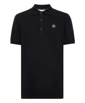 Descubra la originalidad de este polo de manga corta de algodón piqué decorado con peculiares dibujos.   Algodón piqué   Un estampado en la espalda representa dos serpientes entrelazadas entre la icónica calavera y la marca   Hexágono del PP en un parche de cuero saffiano cosido en el pecho izquierdo   Botones con logotipo   Cuello y puños de punto de canalé de chevron   Dos aberturas laterales