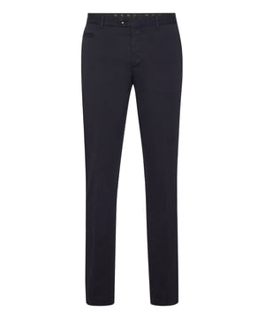 Revolutionize your most formal outfits with a glimpse of tailoring. We suggest these cotton trousers. Discover their features.  Stretch cotton gabardine   Logoed label on the back  Single button on the waistband   Slit pockets