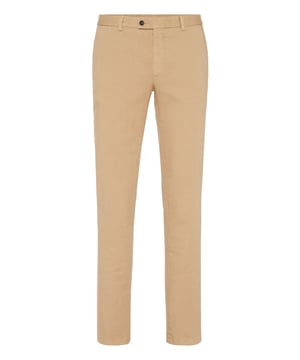 Elegantes y versátiles, estos pantalones chinos de Philipp Plein están pensados para pasar de salidas informales a looks elevados con facilidad. Combínalos con una camisa fresca o una camiseta gráfica para un estilo sin esfuerzo.   El corte chino entallado ofrece una silueta limpia y moderna.   La mezcla de algodón elástico ofrece comodidad y flexibilidad   Diseño minimalista con sutiles detalles de lujo   Estructura ligera ideal para vestir a capas durante todo el año   Un básico de armario con un toque refinado
