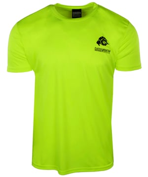 Dit functionele shirt is de perfecte keuze voor alle amateur- en professionele sporters die willen genieten van de perfecte mix van hoog ademend vermogen en maximale bewegingsvrijheid. Hier wordt niet alleen aan modieuze, maar ook functionele eisen op hoog niveau voldaan. Ervaar hoe eenvoudig u uitstekend draagcomfort kunt combineren met aantrekkelijke mode en integreer deze allrounder in uw sportieve portfolio. U profiteert niet alleen van de hoogwaardige afwerking en het comfortabele materiaal, maar ook van de snelle droging en het lichte gewicht van dit accessoire. Dankzij de vele positieve eigenschappen is dit functionele shirt niet alleen geschikt voor wandeltochten, maar kan het ook uitstekend worden gebruikt bij hardlopen, joggen, bergbeklimmen en bijna alle andere sporten. Het vrijkomende zweet wordt optimaal geabsorbeerd en het draagcomfort neemt toe, ook bij warmere temperaturen.

Eigenschappen: Hoogwaardige GUGGEN Mountain-kwaliteit - Het functionele herenshirt droogt supersnel en zorgt voor een uiterst aangenaam, natuurlijk gevoel en ongeëvenaard comfort.
Het GUGGEN Mountain Cool Dry System voert zweet af van het lichaam en zorgt voor maximaal comfort.
100% polyester
Onderhoudsinstructies: 30 C

Het fitness functionele T-shirt is bijzonder geschikt voor buitenactiviteiten zoals hardlopen, wandelen, bergbeklimmen, klimmen, fietsen, maar ook voor yoga en allerlei fitnesstrainingen.

Het vrijetijds- en functionele T-shirt voor heren die zich willen laten inspireren door het aantrekkelijke, moderne en trendy design van het merk GUGGEN MOUNTAIN.

PASVORM: Normale pasvorm - ons model is 1,80 m lang en draagt ​​maat L. Als u de voorkeur geeft aan een lossere pasvorm, bestel dan bij twijfel een maat groter. Het ademende performance T-shirt is gemaakt van 100% polyester.