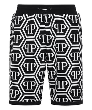 Style is a note of personality. Check out these techno fleece shorts with distinctive details.   Soft nylon fleece   The Hexagon Logo printed throughout   Rib knit, elasticated waistband with drawstring    Slit pockets on the front   PP Hexagon on a saffian leather badge sewn on the front, left side