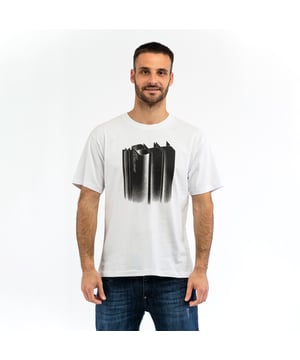 Ontdek een dynamische en verfijnde look met BIKKEMBERGS T-shirts: zacht aanvoelend, met een veelzijdige snit en een onmiskenbaar karakter.