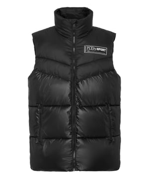Echa un vistazo a este chaleco acolchado y aislante adecuado para antes y después de tus sesiones de entrenamiento. Cálido, ligero y con una protección óptima.   Nylon brillante, acolchado y acolchado   Parche con logotipo y goma cosido en el pecho izquierdo   Inserción de nailon mate   Cierre de cremallera   Bolsillos con cremallera   Forro interior   Aislamiento de plumón