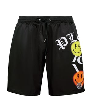 Personalice también su look de tiempo libre. Le proponemos estos boxers de natación con varios Smiles de colores al más puro estilo Plein.    Nylon con los elementos icónicos de la marca y algunos Smiles de colores estampados en la pernera izquierda    Cintura elástica con cordón de ajuste    Parche de goma con hexágono de PP cosido en la pernera izquierda    Dos bolsillos con aberturas    Forro interior de malla