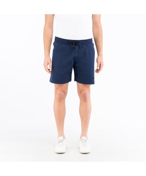 Komfort und Dynamik vereinen sich in den Herren-Bermudashorts von BIKKEMBERGS. Sie eignen sich ideal für einen lässigen, aber dennoch eleganten Look und zeichnen sich durch ihr modernes Design und Details aus, die an die sportliche Haltung der Marke erinnern.