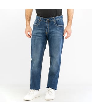 Bringen Sie Ihren Charakter mit Hosen von BIKKEMBERGS zum Ausdruck: klare Linien, präziser Schnitt und ein urbaner Touch, der den Unterschied macht.
