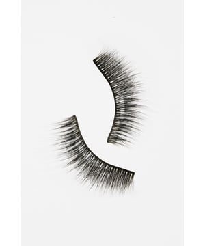 Be your own icon with Bettie Page Beauty. Flutter on by with our luxe quality synthetic lashes. These vegan friendly eyelashes have a fine black cotton band and come with an EU/FDA approved tube of adhesive. The perfect finishing touch to your pinup look! We recommend doing a skin patch test prior to using our glue. Apply a thin layer behind the ear and monitor over 24 hours before using this product. Our adhesive is for external use only.




Fluttery False Eyelashes
Vegan friendly
Fine black cotton band
EU/FDA approved tube of adhesive