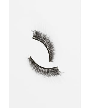 Be your own icon with Bettie Page Beauty. Flutter on by with our luxe quality synthetic lashes. These vegan friendly eyelashes have a fine black cotton band and come with an EU/FDA approved tube of adhesive. The perfect finishing touch to your pinup look! We recommend doing a skin patch test prior to using our glue. Apply a thin layer behind the ear and monitor over 24 hours before using this product. Our adhesive is for external use only.




Fluttery False Eyelashes
Vegan friendly
Fine black cotton band
EU/FDA approved tube of adhesive