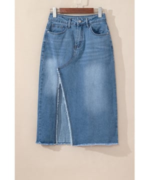 Unsere Styles sind mit einem trendigen, figurbetonten Look im Sinne eines internationalen Größenstandards entworfen. Für die beste Passform empfehlen wir, eine Größe größer als gewöhnlich zu wählen. Schauen Sie sich unbedingt unsere Größentabelle an, um Ihre perfekte Größe zu finden!  
Geschlecht: Damen  
Material: 53% Baumwolle, 32% Polyester, 13% Viskose, 2% Elasthan