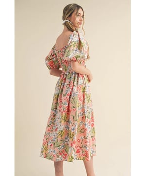Apricot Pink Floral Smocked Bust Bubble Short Sleeve Maxi Dress
  Floral pattern for a mesmerizing look
  A
  line style with bubble short sleeves
  Smocked bust and high waist for a flattering fit
  Ideal for spring and summer seasons
Material: 100% Polyester