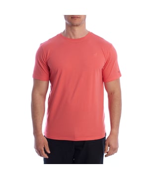 Una camiseta básica de hombre de manga corta de Inmyhood, diseñada para el uso diario. Su diseño limpio y minimalista la convierte en un artículo imprescindible en el armario. Es fácil de combinar con jeans, pants o incluso debajo de una chaqueta para un look más pulido.

Detalles:
 - Corte recto y ajuste clásico.
 - Cuello redondo reforzado.
 - Logo de la marca en relieve en el pecho.
 - Serigrafía “INMYHOOD ITALIA” en la manga.
 - Etiqueta tejida en la parte inferior con el símbolo característico de la marca.
 - Tejido de algodón suave y duradero.
 - Costuras bien definidas.

Esta camiseta de hombre de Inmyhood es mucho más que una pieza básica: es una apuesta segura para quienes valoran la comodidad sin sacrificar el estilo. Gracias a su diseño limpio y bien construido, se adapta perfectamente a cualquier rutina, desde un look casual diario hasta un conjunto más pulido. Su tejido cómodo, la atención al detalle, y la sutil firma de la marca proporcionan el equilibrio ideal entre simplicidad y presencia. Una camiseta de manga corta para hombres que se adapta a ti y a tu ritmo, diseñada para durar temporada tras temporada.  
Composición: 100% algodón  
Cuidado:  
Lavar a máquina a 30°C.  
No usar blanqueador ni secadora.  
Planchar a baja temperatura del revés.