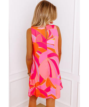 Rose Abstract Floral Print Sleeveless Shift Mini Dress
  Vibrant abstract floral print
  Classic crew neck
  Sleeveless design for warm weather
  Mini length hits above the knee
Material: 100% Polyester