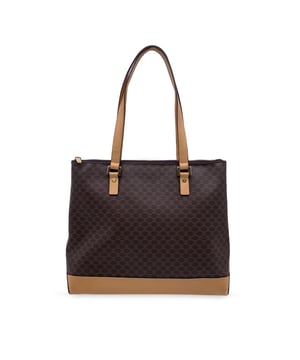 VINTAGE, RRP AS NEW
This beautiful Bag will come with a Certificate of ity provided by Entrupy. The certificate will be provided at no further cost.  Vintage Celine Brown 'Macadam' Canvas Tote bag with beige genuine leather handles and trim. Upper zipper closure. Brown lining. 2 side open pockets inside. 'Celine' tag inside. Imported    Condition Rating: B - VERY GOOD CONDITIONCondition Details: Gently used. Some wear of use on leather trim (light scratches). Some wear of use on bottom corners. Light fading on the internal lining. Please check the photos carefully and ask if you need to know more details or if you have any doubts.Measurements (cm):Depth: 10.8Height: 30.5Length: 35.6Other Details: Dustbag? NoKeys? NoBox? No Measurments:  width: 108 mm length: 356 mm height: 305 mm