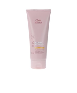 El acondicionador INVIGO BLONDE RECHARGE #warm de WELLA es un tratamiento pensado para revitalizar y cuidar el cabello rubio. Formulado con pigmentos de color, este producto ayuda a preservar el tono y la salud del cabello en distintas tonalidades. Además de contribuir a que el color se mantenga vibrante durante más tiempo, proporciona los nutrientes esenciales para el cabello. WELLA, una reconocida compañía internacional, se especializa en productos de peluquería de calidad profesional. Desde su fundación en Alemania hace más de 130 años por el peluquero Franz Stroher, la marca ha sabido adaptarse a las tendencias del sector, convirtiéndose en un pilar en el mundo de la estética y la peluquería global. Esta opción es ideal para quienes tienen cabello rubio cálido.