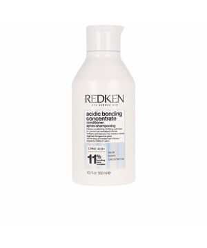 ACIDIC BONDING CONCENTRATE Professionelle, sulfatfreie Haarspülung von REDKEN für geschädigtes Haar. Diese intensive Reparaturformel, die sulfatfreie Eigenschaften aufweist, ist die nährendste Option von Redken zur Wiederherstellung beschädigter Haare. Sie bietet umfassende Pflege und schützt wirksam vor Farbveränderungen. Die Leave-in-Spülung wurde mit Zitronensäure entwickelt, um die Haarstruktur zu stärken, für zusätzlichen Glanz zu sorgen und Haarbruch zu minimieren. Dank ihres sauren pH-Werts hilft diese Spülung, das Gleichgewicht des Haares zu bewahren und es vor den schädlichen Effekten von Farbstoffen und externen Einflüssen zu bewahren.