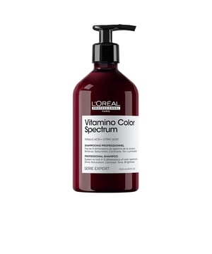 Entdecken Sie das neue Vitamino Color Spectrum von L’Oréal Professionnel. Es handelt sich um ein professionelles Shampoo zum Schutz und zur Verlängerung der Farbe gefärbten Haares. Dank einer mit Ferulasäure und Zitronensäure angereicherten Formel hilft dieses Shampoo, die leuchtende Farbe bis zu 100 Tage lang zu bewahren*. Darüber hinaus reinigt die cremige Textur die Faser und hinterlässt das Haar genährt und gestärkt. Ideal für alle gefärbten Haartypen. *Instrumenteller Test mit der kompletten Vitamino-Farbspektrum-Routine.