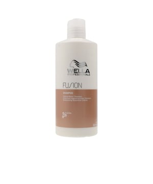 FUSION Champú de Reparación Intensa para Cabellos Dañados de WELLA PROFESSIONALS. Este champú limpia delicadamente y refuerza la resistencia del cabello ante la rotura, siendo ideal para cabellos deteriorados. Su fórmula enriquecida con aminoácidos de seda y potentes ingredientes acondicionadores colabora en la reparación del cabello, dejándolo limpio, nutrido y protegido. Además, este champú anti-rotura ofrece una protección inmediata contra la fragilidad provocada por el cepillado y el uso de herramientas térmicas.  Beneficios: - Champú profesional diseñado específicamente para cabellos dañados.  - Contribuye a la reparación y protección del cabello frente a la rotura, ya sea por cepillado o por el impacto de herramientas de calor. - Contiene aminoácidos de seda que mejoran la textura del cabello. - Brinda una suavidad notable y aumenta la resistencia del cabello, logrando hasta un 95% más frente a la rotura.