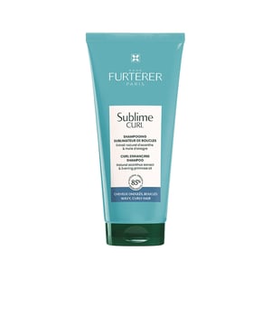 Champú SUBLIME CURL de RENE FURTERER para rizos. Este producto está diseñado para el cuidado diario del cabello rizado y ondulado. Su fórmula, libre de siliconas, no solo suaviza el cabello, sino que también ayuda a potenciar la forma de los rizos. LIMPIEZA DELICADA: cuida la fragilidad del cabello rizado o en ondas. NUTRICIÓN EFICAZ: ayuda a nutrir y proteger, garantizando que los rizos tengan una flexibilidad óptima. REDISEÑO DE RIZOS: los rizos quedan bien definidos y suaves, con una forma impecable.