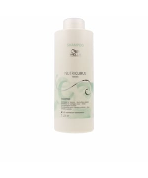 Champú Nutricurls para Cabello Rizado y Ondulado de Wella Professionals  El champú Nutricurls de Wella Professionals, libre de sulfatos, es una opción ligera que limpia delicadamente el cabello, aportando nutrientes que favorecen la formación de ondas.  Ventajas: - Proporciona un nivel de nutrición 1. - Limpieza suave de impurezas. - Nutrición para el cabello. - Contribuye a la definición de las ondas.
