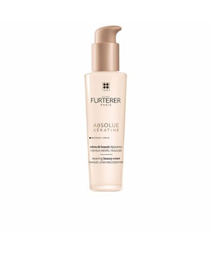 ABSOLUE KERATINE cuidado diario de RENE FURTERER es una crema reparadora que reestructura y fortifica el cabello dañado y debilitado con el uso diario. Esta fórmula combina tres principios activos reestructurantes, cada uno con beneficios únicos: la Queratina Vegetal penetra en el corazón de la fibra capilar, proporcionando una reconstrucción permanente, la Biocymentine refuerza el cabello y sella las escamas, mientras que el Aceite de Camelina, rico en omega 3, ofrece nutrición y protección. Gracias a su reparación y fortalecimiento, el cabello recupera su resistencia y vigor. Se siente suave, fácil de peinar y exhibe una flexibilidad y brillo incomparables. Además, el 96% de sus ingredientes son de origen natural y está libre de silicona.