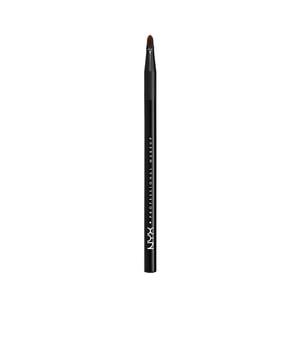 La brocha PRO LIP de NYX Professional Makeup es tu aliada ideal para lograr un perfilado impecable en los labios. Este pincel presenta una punta afilada, lo que permite que la aplicación de tu labial sea precisa y sencilla. Además, está elaborada con cerdas de fibras naturales, asegurando un acabado profesional en cada uso.