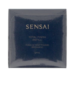 Maquillaje en polvo que se integra a la perfección con la piel, brindándole una sensación suave, hidratada y un acabado aterciopelado. Disimula imperfecciones, dejando el rostro con un aspecto radiante y saludable. Se puede aplicar solo o en conjunto con una base de maquillaje líquida, después de realizar la Doble Hidratación. Ofrece una cobertura ideal y adaptable a cada necesidad.