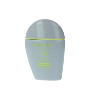 Sonnenschutz oder Kosmetik? Die SUN CARE SPORTS BB SPF50+ von Shiseido übertrifft beides! Dieser farbige Sonnenschutz bietet mit einem beeindruckenden Lichtschutzfaktor (LSF50+) optimalen Schutz vor schädlichen UV-Strahlen und gleichzeitig einen ansprechenden, langanhaltenden Teint mit natürlichem Finish und mittlerer Deckkraft. Er ist ideal für all jene, die auch bei Sonneneinstrahlung, sei es beim Sport oder am Strand, nicht auf einen strahlenden Look verzichten möchten, da er eine hohe Widerstandsfähigkeit gegen Wasser, Feuchtigkeit und Schweiß (bis zu 80 Minuten) bietet. Zudem beinhaltet er die innovative WetForce-Technologie, die die Schutzwirkung verstärkt, wenn das Produkt 30 Minuten der Sonne oder Schweiß ausgesetzt ist. Die BB-Creme ist in verschiedenen Nuancen erhältlich und passt sich jedem Hauttyp an. Empfohlen von der Skin Cancer Foundation für die tägliche Anwendung. Dermatologisch und augenärztlich getestet und nicht komedogen.