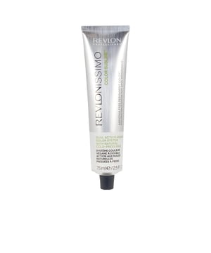 COLOR SUBLIME by Revlonissimo de REVLON es una innovadora coloración que combina colores impresionantes con experiencias multisensoriales. Se presenta como la primera coloración permanente que permite seleccionar una fragancia para el proceso de coloración, transformando así la aplicación en una experiencia única y placentera.   Su fórmula ha sido desarrollada con tecnología de vanguardia, enfocándose tanto en el color como en el cuidado del cabello. Ofrece una amplia variedad de pigmentos que aseguran resultados de color precisos y una alta retención de intensidad. Además, respeta profundamente la fibra capilar gracias a su fórmula libre de amoniaco.  Garantiza una cobertura del 100%, brindando un brillo y luminosidad excepcionales, junto con un color duradero y resultados uniformes, todo ello mientras cuida al máximo de la salud capilar. Disponible en una extensa gama de tonos sublimes, este producto permite lograr resultados naturales. En concreto, este tono corresponde al #1.