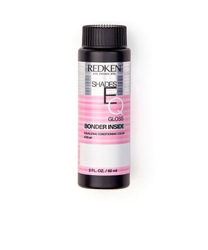 Redken Shades EQ ist eine semipermanente Säurefarbe, die dem Haar ein einzigartiges glänzendes Finish verleiht. Behandlung, die die Nagelhaut versiegelt.