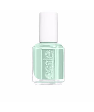 Essie se ha consolidado como la marca líder en manicura profesional, reconocida por salones de belleza, entusiastas del cuidado personal, expertos del sector, celebridades e íconos de la moda a nivel mundial. Originaria de EE. UU., Essie busca inspirar una pasión por el cuidado de las uñas, ofreciendo un estilo globalmente atractivo. Con más de 80 tonos disponibles, la marca resalta su amor por el color, presentando opciones icónicas y en tendencia. Desde tonos blancos y pasteles hasta rosas, corales, azules y rojos, cada color tiene una historia propia que complementa su nombre. ¿Qué historia quieres vivir hoy?   Beneficios de los esmaltes Essie: - Amplia gama de colores con cientos de opciones - Brillo intenso y acabado duradero - Cobertura impecable y larga duración - Pincel diseñado para adaptarse a cualquier tamaño de uña, garantizando una aplicación sin manchas.
