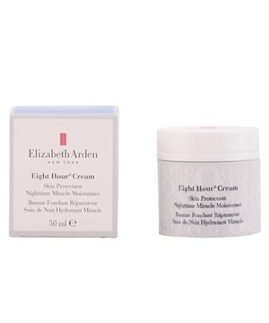 La crema ultrahidratante EIGHT HOUR nighttime miracle moisturizer de ELIZABETH ARDEN le brinda a tu piel una pausa reparadora. Este extraordinario producto combina todos los beneficios del famoso baño calmante reparador. Su fórmula ligera se absorbe rápidamente, proporcionando hidratación y regeneración a la piel durante 8 horas. La esencia de lavanda envuelve suavemente tus sentidos. Al despertarte, notarás que tu piel se siente suave, radiante y revitalizada. Este producto ha sido sometido a pruebas clínicas y dermatológicas. *Hidrata las capas superiores de la epidermis.