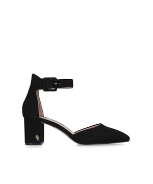 Add
a little glam to your look with the Burlington heels. The upper is sprinkled
with small gold studs and a delicately curved pointed toe. The ankle strap is
easily adjustable all sat on a chicly blocked 60mm heel.