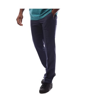 Hugo Boss Simmons202 Trousers in dark blue.- Hook eye and zip closure.- Front pockets.- Belt loops.- Regular fit.- 74% Virgin Wool  17% Polyester  9% Polyamide.- Ref: 50433672407