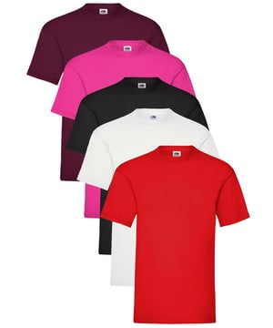 The Original Fruit of the Loom short sleeve T-shirt for men and women features a crew neck with a taped neckline for added comfort, twin needle stitching on the neck, sleeves, and hem, and is made from soft Belcoro® yarn for a premium feel; crafted from 100% cotton with a fabric weight of 135 GSM for white and 145 GSM for all other colours, this high-quality, machine-washable basic tee is perfect for everyday wear.