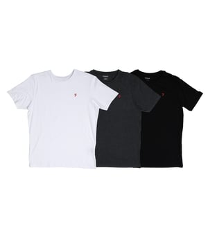 60% Katoen, 40% Polyester. Ontwerp: Effen, Rubberen logo. Halslijn: Crew Neck, Ribbed. Mouwtype: Korte mouwen. Zoom: Recht. S: 38 in. M: 40 in. L: 43 in. XL: 45 in. XXL: 48 in.
