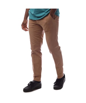 Heren BOSS Kaiton Slim-Fit Broek in beige.- Gulp met rits en knoopsluiting.- Zakken voor.- Boss letter logotab boven de achterzak.- Riemlussen.- Slim fit.- 51% Katoen 46% Lyocell 3% Elastaan.  Machinewasbaar.- Ref: 50507575-260