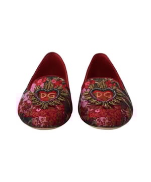 Marca: Dolce & Gabbana.
  Condicion: Nuevo con etiquetas.
  Estilo: Zapatos planos.
  Diseno: Parche del Sagrado Corazon.
  Genero: Mujeres.
  Color: Multicolor.
  Materiales: Cuero Tela.
  Detalles del logotipo.
  Alta calidad y confort.
  Hecho en Italia.
