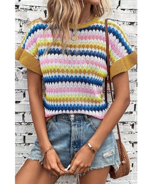Patrón multicolor  
Diseño de cuello redondo  
Mangas con volantes recortados  
Textura de punto  
Cálido y cómodo  
A la moda y femenino  
Perfecto para temporadas más frías  
Opciones diversas disponibles en nuestra colección de suéteres para envío directo  
Consulta la tabla de tallas para un ajuste perfecto  
Material: 100% Viscosa