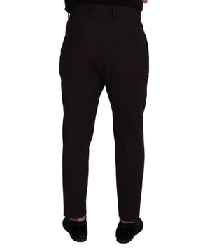 Modelo: Pantalones.
  Color: Marron.
  Material: 99% algodon 1% elastano.
  Detalles del logotipo.
  Hecho en Italia.
