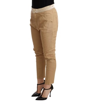 Merk: CYCLE
  Kleur: Beige
  Stijl: Slim fit skinny broek met middelhoge taille
  Materiaal: 98% Katoen 2% Elastaan
  Sluiting: Rits en knoop
  Details van het logo
  100% authentiek
  Nieuw met tags