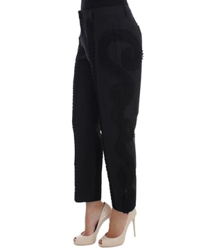 Precioso a estrenar con etiquetas.
  100% autentico Dolce & Gabbana.
  Color: Negro.
  Modelo: Pantalones Capris.
  Coleccion: TORERO.
  Bragueta con cremallera y cierre de dos botones.
  Dos bolsillos delanteros y dos traseros.
  Detalles del logotipo.
  Fabri.