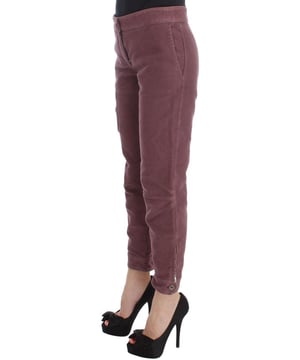 Brand new Ermanno Scervino cargo capri cropped pants in Bordeaux
  Made in Italy
  Material: 100% cotton
  Cargo style
  Cropped length
  Tags included
  Color: Bordeaux