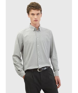 Ramsey-Anzüge sind ein Muss für moderne Männer und vereinen Stil und Selbstbewusstsein für Alltag und Beruf. Gefertigt aus hochwertigen Stoffen