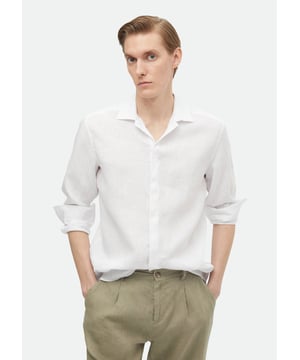 Ramsey-Anzüge sind ein Muss für moderne Männer und vereinen Stil und Selbstbewusstsein für Alltag und Beruf. Gefertigt aus hochwertigen Stoffen