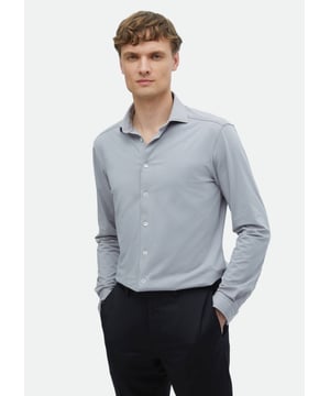 Ramsey-Anzüge sind ein Muss für moderne Männer und vereinen Stil und Selbstbewusstsein für Alltag und Beruf. Gefertigt aus hochwertigen Stoffen