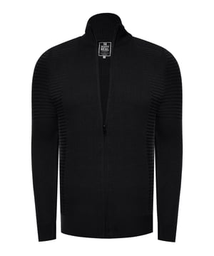 Rusty Neal Herren Strick-Pullover
 
Passform: Slim Fit
Material: 70% Polyacryl, 30% Baumwolle
Gewicht: 400 gr
Herstellungsland: Türkei
Webart: Feinstrick
Kragenform: Stehkragen mit Zipper
 
ZUFRIEDENHEITSGARANTIE: Bei uns kaufen Sie ohne Risiko, da wir unbegründete Rückgaben akzeptieren und zeitlich die Rückzahlung Erstatten. Unsere Firmenphilosophie lautet nach wie vor: "Der Kunde ist König" unser Anliegen ist es zu jeder Zeit den bestmöglichen Service zu bieten mit Firmensitz: Deutschland
HERSTELLUNG/PRODUKTION: Als Gründer wie auch Hersteller, Designen und Produzieren wir unsere Produkte als Familienunternehmen von A-Z autonom, daher können wir Qualität garantieren wie auch ein optimales Preis-Leistungs-Verhältnis. Hergestellt unter fairen Arbeitsbedingungen mit hochwertigen Materialien welche schonend verarbeitet wurden (kein Chemiegeruch). Zeitloses Design aus dem Herkunftsland: Türkei
PASSFORM: Angefertigt aus qualitativ hochwertiger wie auch anschmiegsamer Baumwollmischung, garantiert dieser Pullover einen absolut bequemen Sitz mit Wohlfühlfaktor. Unser Model trägt bei einer Körpergröße von 1,85 m und einem Gewicht über 80 kg die Größe: M (Medium). An den Europäischen Markt angepasst bieten wir diesen Pullover in folgender Passform an: Slim Fit
ANLASS: Für die kalte Jahreszeit ist dieser Strickpullover sehr warm und bequem zu tragen, KEIN KRATZEN durch hochwertige Materialien und Verarbeitung, das zeitlose und doch Moderne Design garantiert einen Stilvollen Auftritt, ob im Büro oder Business Meetings wie auch Casual am Nachmittag oder als toller Akzent auf Partys oder anderen Veranstaltungen.
MASCHINENWÄSCHE: Durch die hochwertige Verarbeitung der Materialien treten nach der Wäsche keine Farbverluste auf, auch das Einlaufen des Pullovers ist kein Thema mehr! Qualität die sich auch nach unzähligen Waschgängen gewaschen hat!
 
 