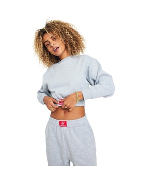 70% Katoen, 30% Polyester. Stof: Zachte aanraking. Ontwerp: Eenvoudig. Mouwtype: Ballon, met lange mouwen. Hals: Crew Neck. Geweven. Pasvorm: Relaxed model. Bevestiging: Trek aan de achterkant. 8 UK: 32 in. 10 VK: 33 in.
